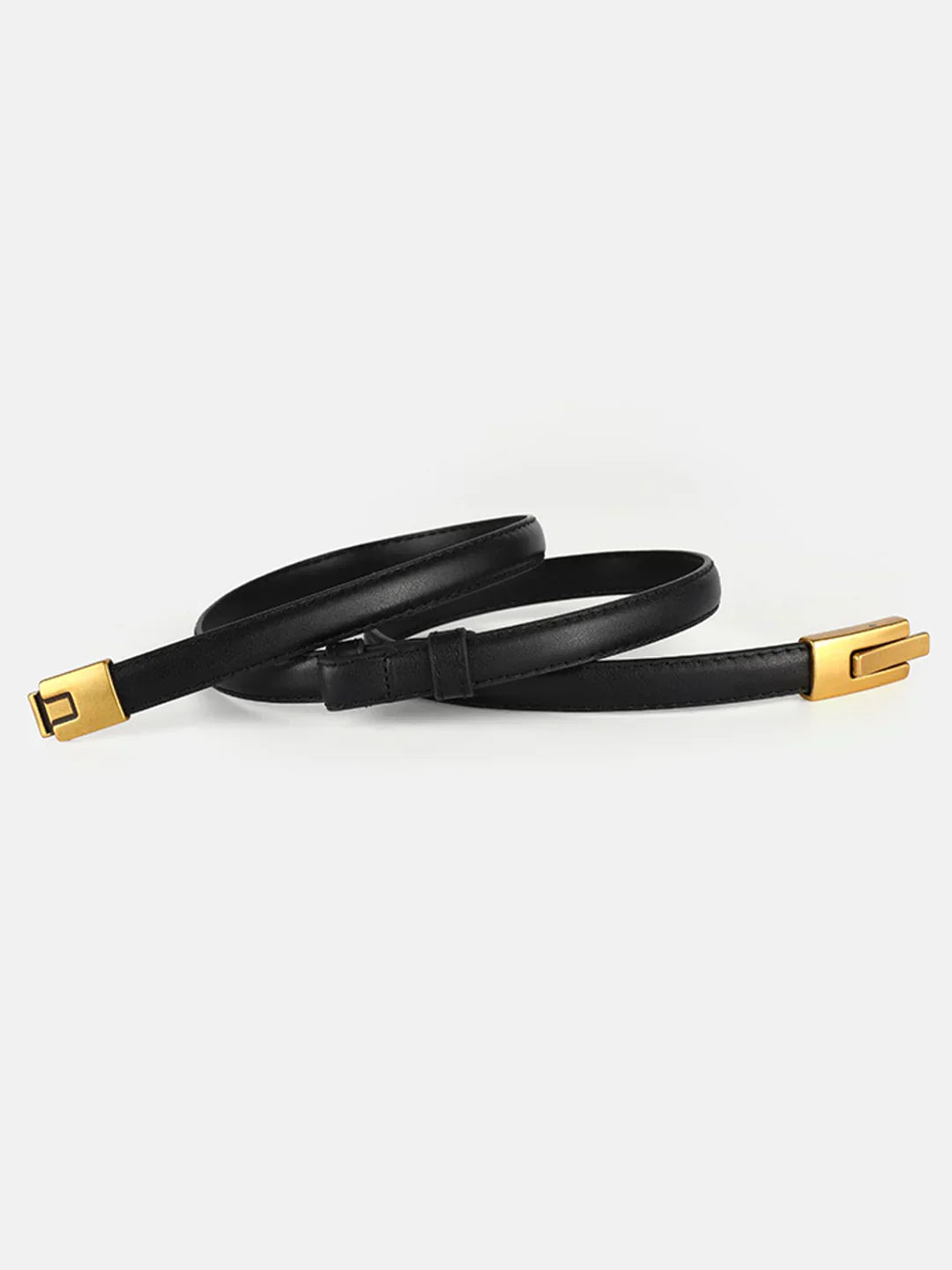 Eva & Blake™ | Slim Vintage Leather Belt with Magnetic Closure