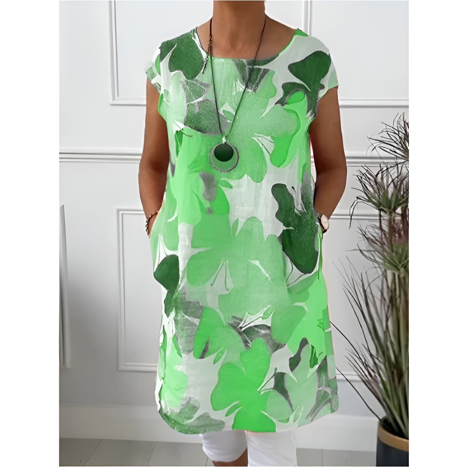 Eva & Blake™ | Relaxed Tunic with Floral Details