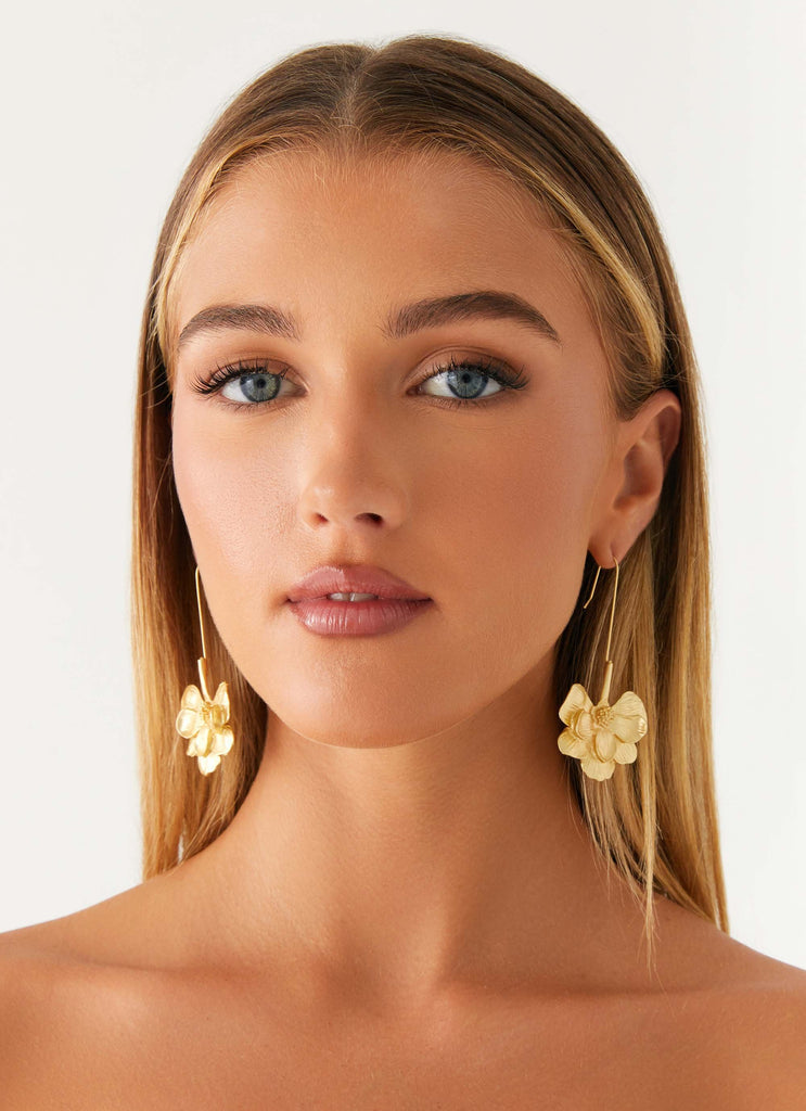 Eva & Blake™ | Golden Glow Earrings