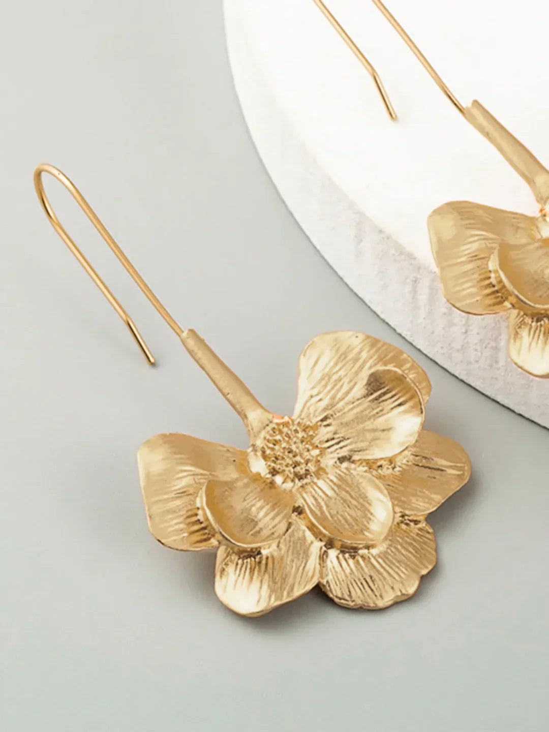 Eva & Blake™ | Blooming Flower Earrings